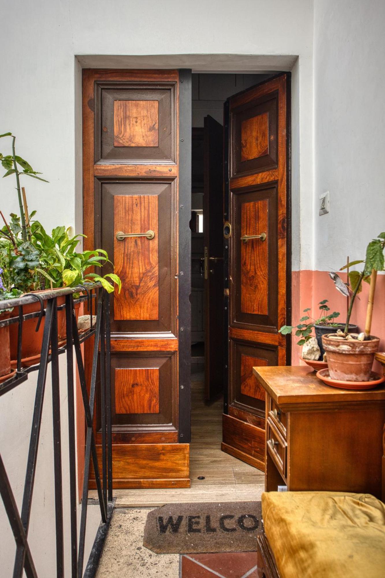 Urbana 37 Maison Rom